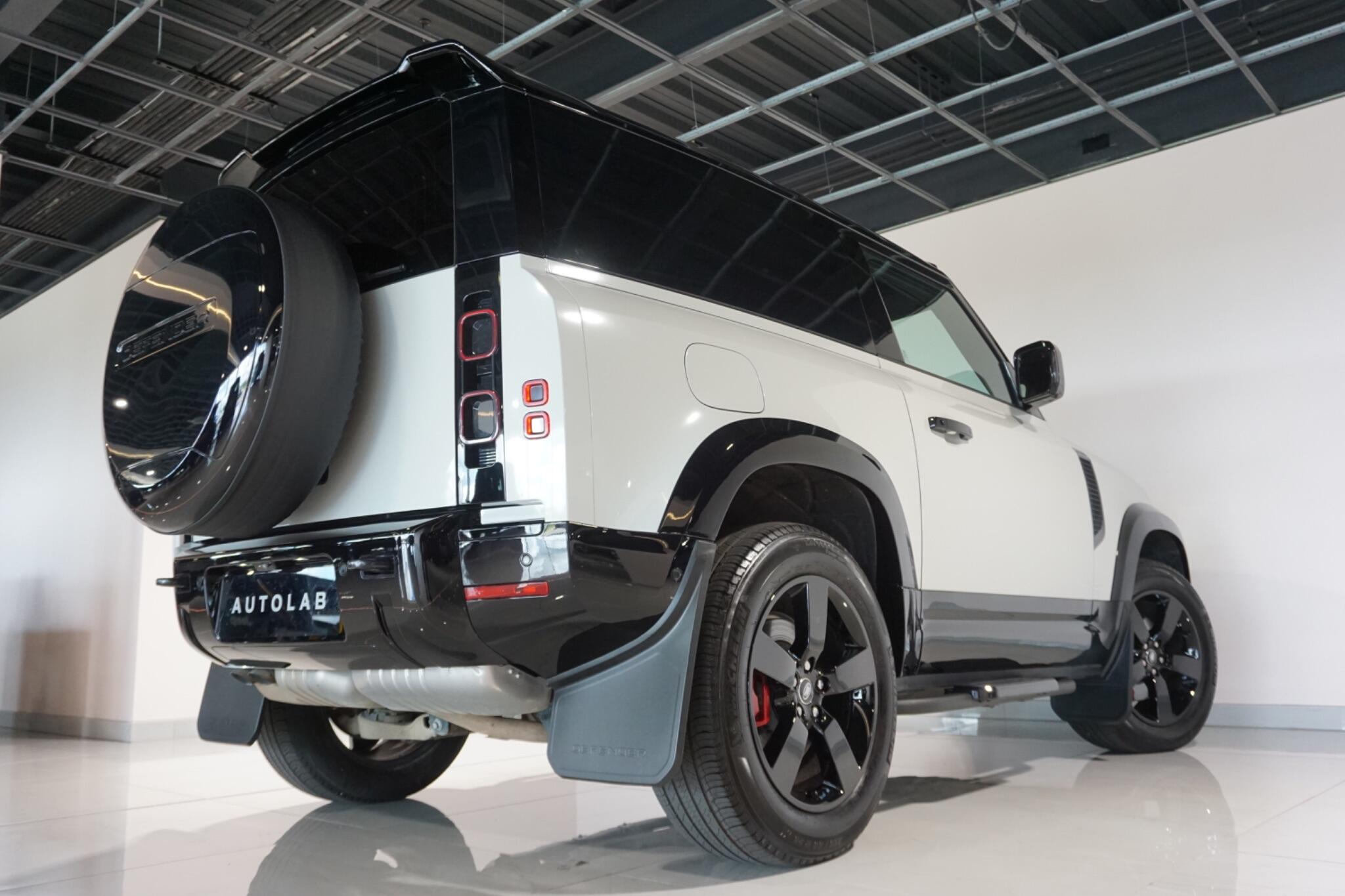 Land Rover Defender 90 3.0 D300 MHEV X-Dynamic HSE Hard Top SUV 3dr Diesel Auto 4WD SWB Euro 6 (s/s) (300 ps)
